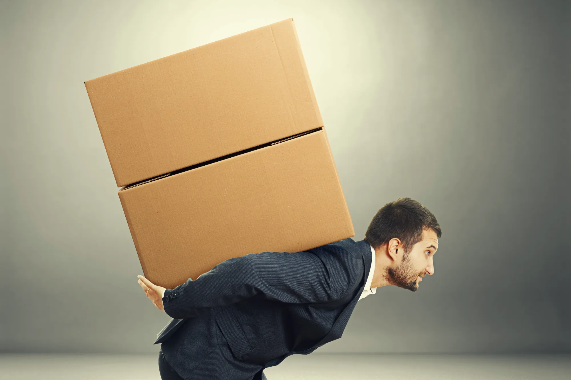 Too Heavy to Pivot: Why Agile 3PLs Are Outpacing the Logistics Giants